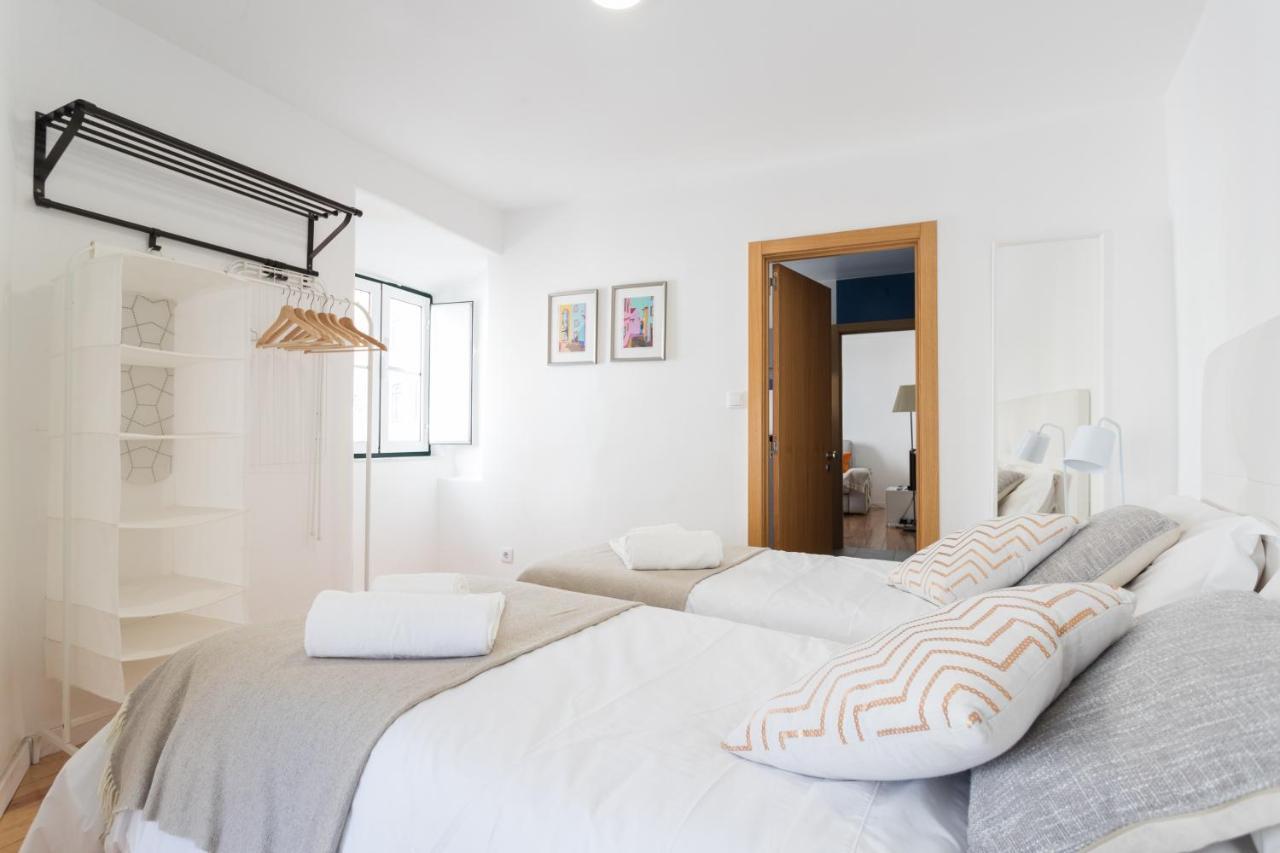 Apartments Center Alfama Lisbon Bagian luar foto