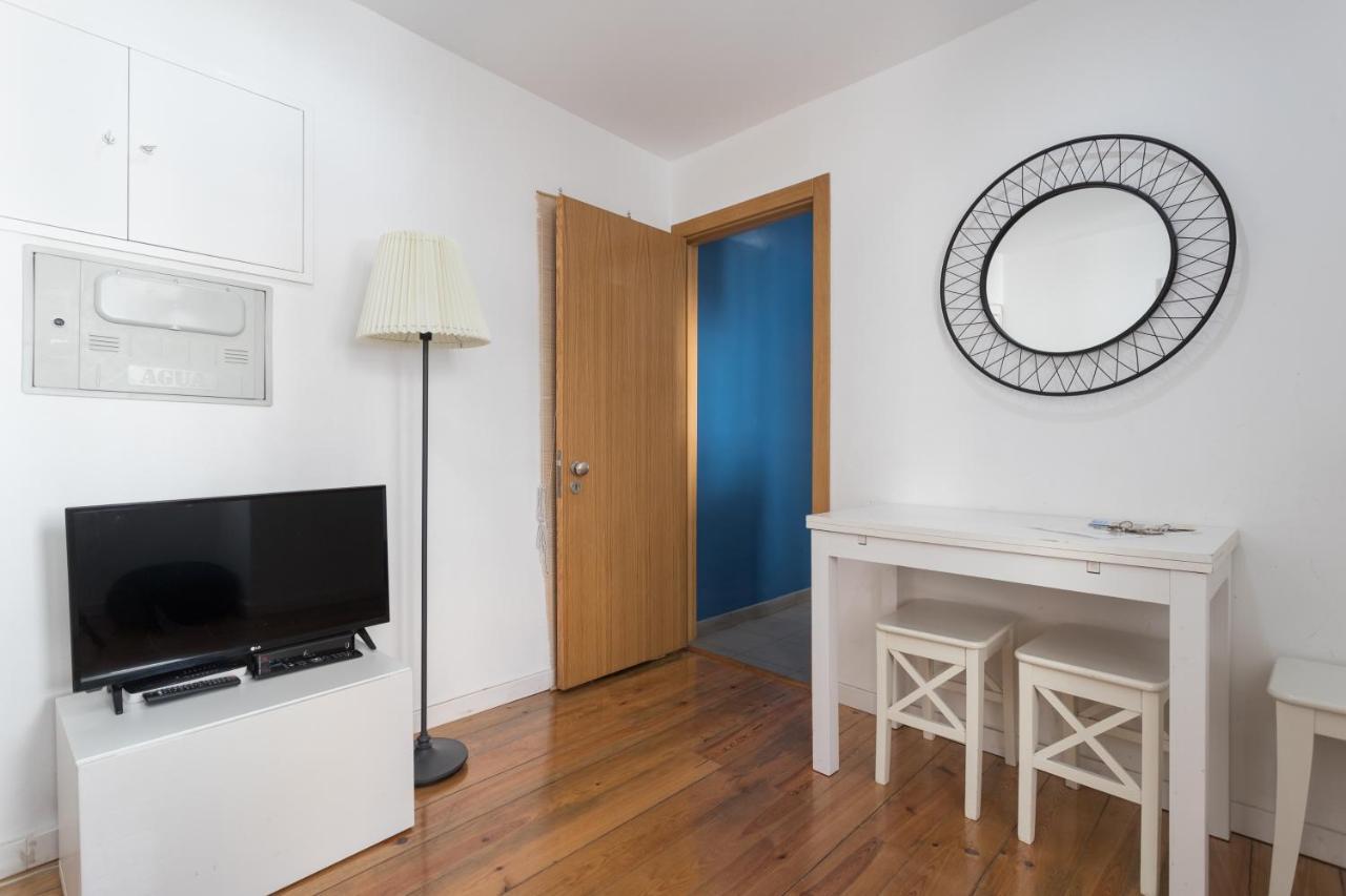 Apartments Center Alfama Lisbon Bagian luar foto