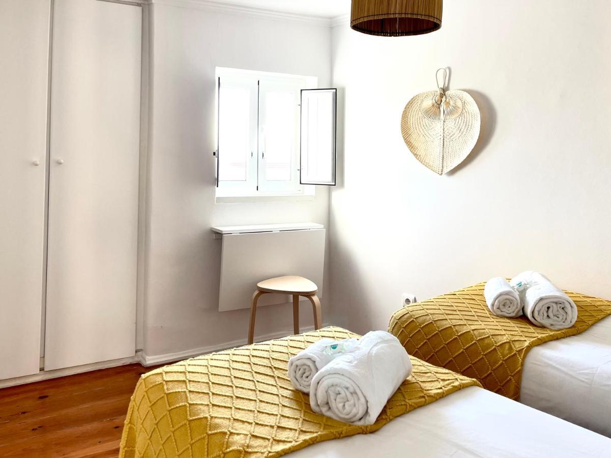 Apartments Center Alfama Lisbon Bagian luar foto