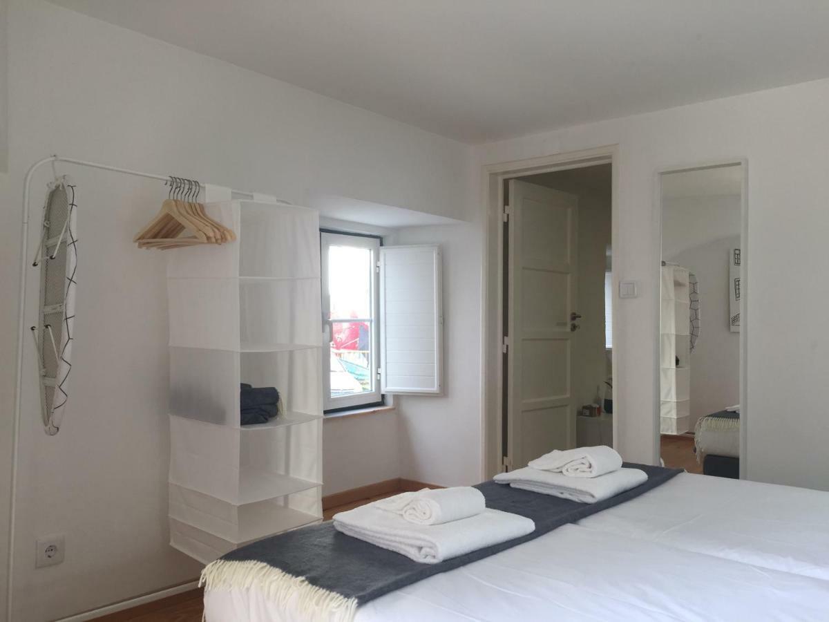 Apartments Center Alfama Lisbon Bagian luar foto