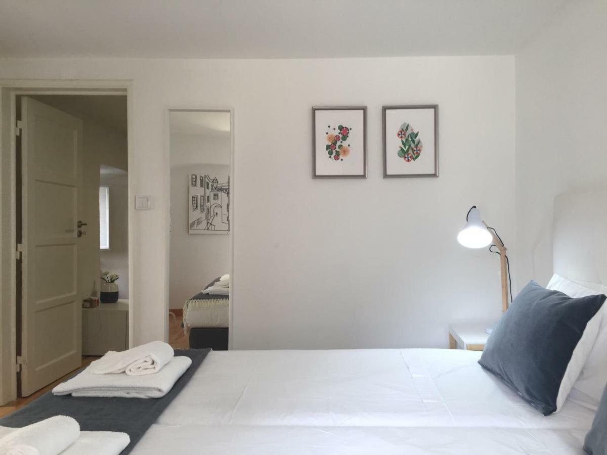 Apartments Center Alfama Lisbon Bagian luar foto
